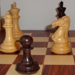Carneige Chess Set in Rosewood & Rosewood Board